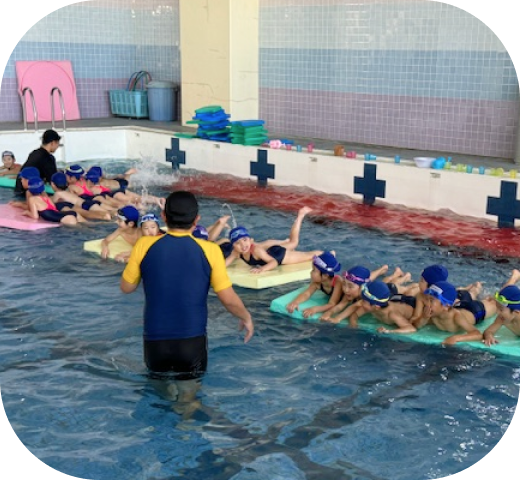 室内温水プール