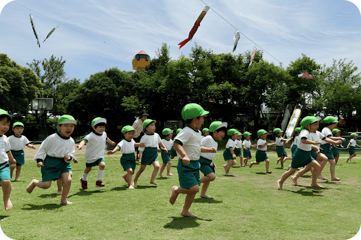 広々とした園庭